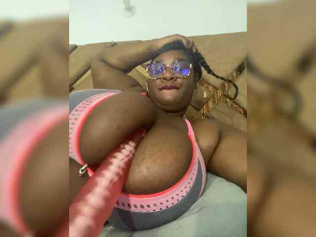 Chantellexoti webcam