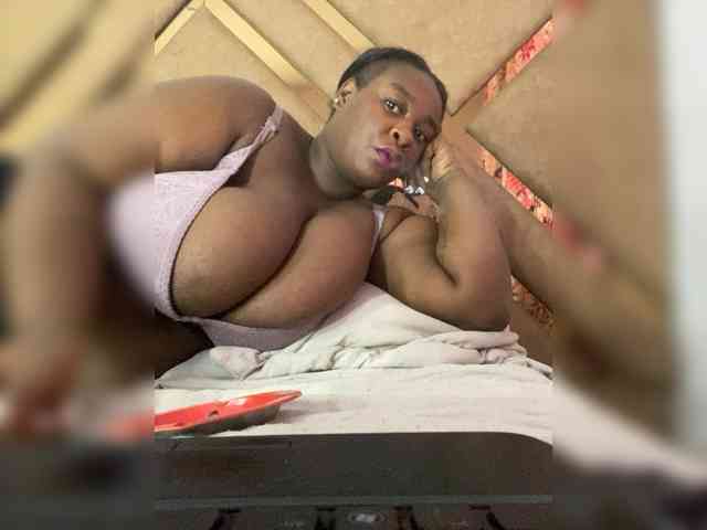 Chantellexoti webcam