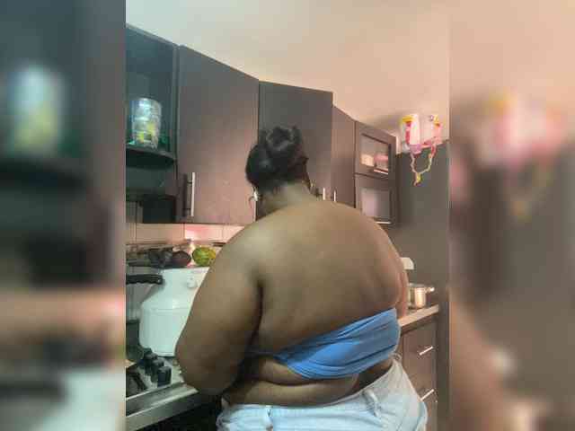 Chantellexoti webcam