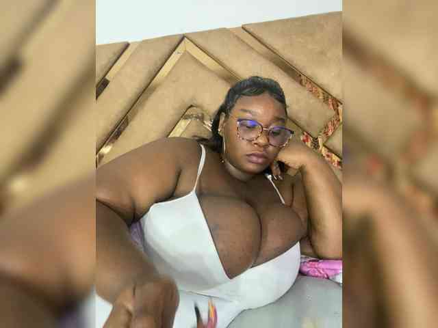 Chantellexoti webcam