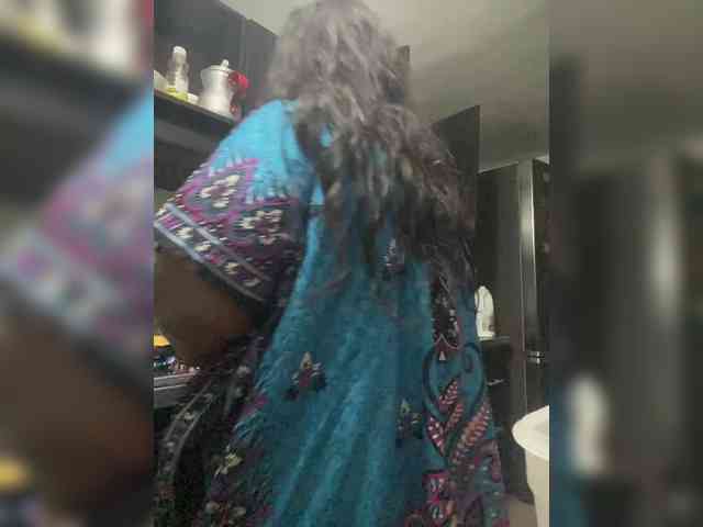 Modelo: Chantellexoti