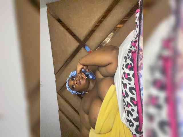 Chantellexoti webcam