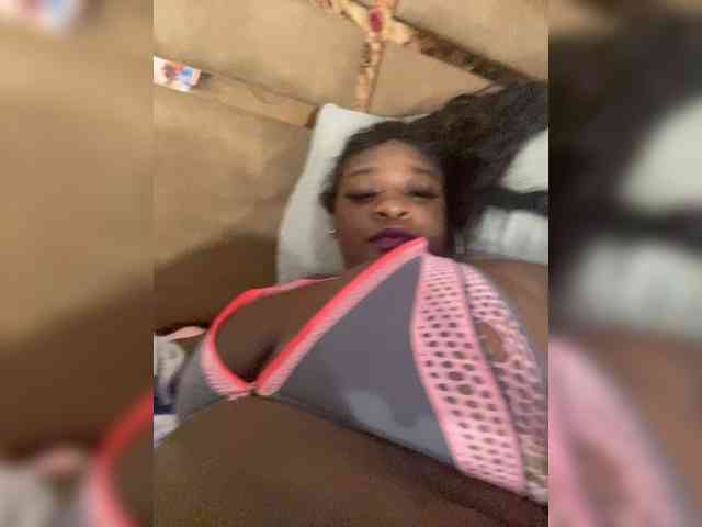 Chantellexoti webcam