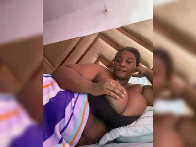 Chantellexoti webcam
