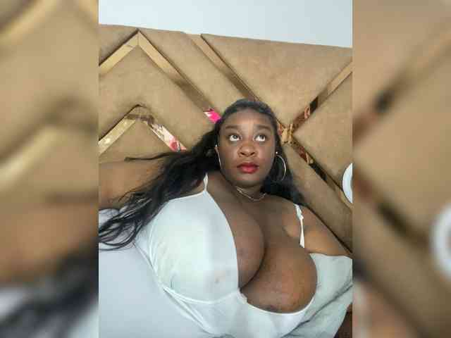 Chantellexoti webcam