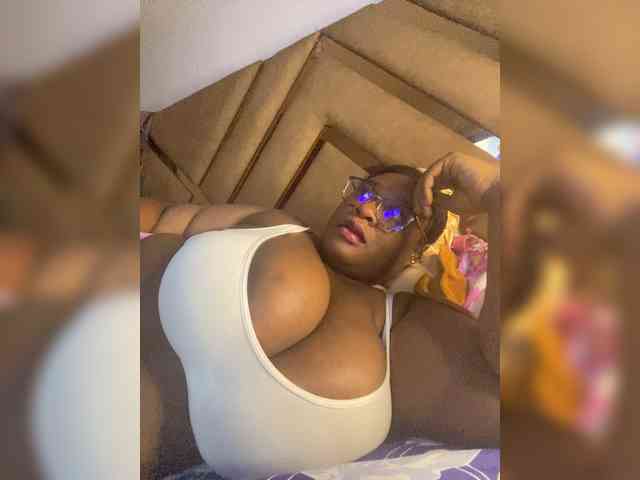 Chantellexoti webcam