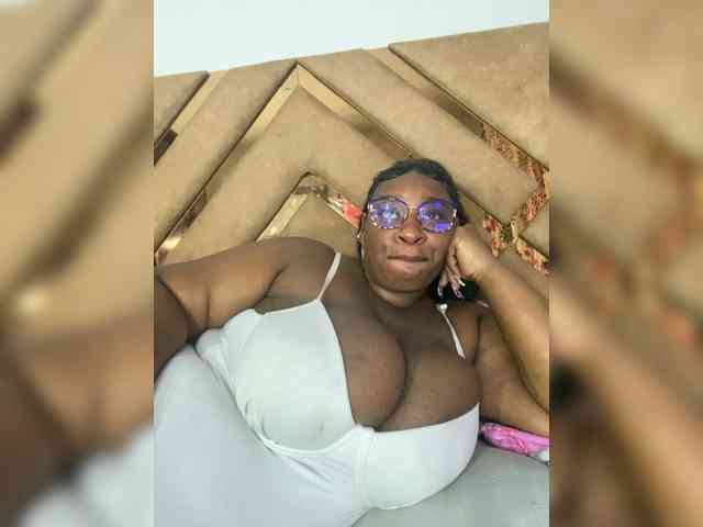 Chantellexoti webcam