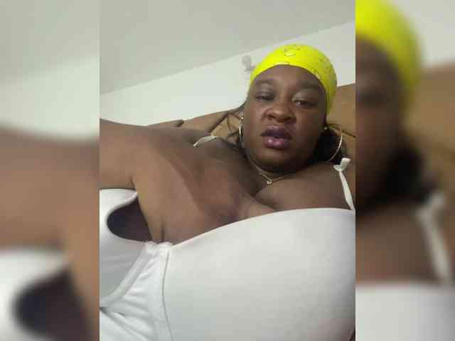 Chantellexoti webcam