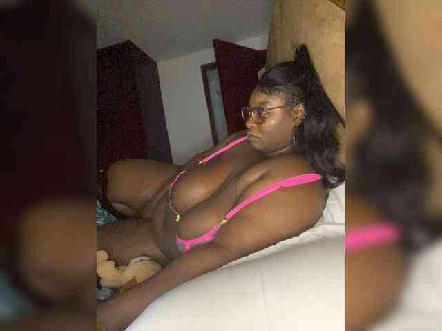 Chantellexoti webcam
