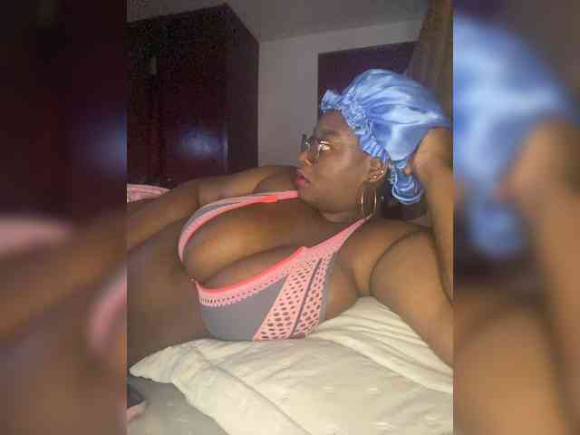 Chantellexoti webcam