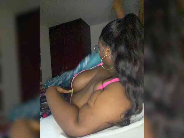 Chantellexoti webcam