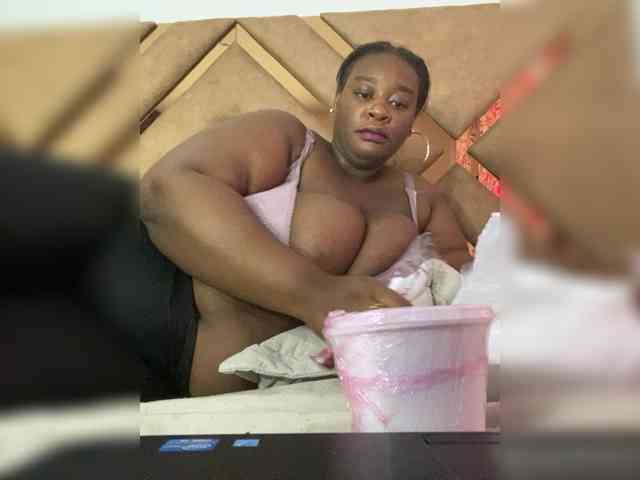 Chantellexoti webcam