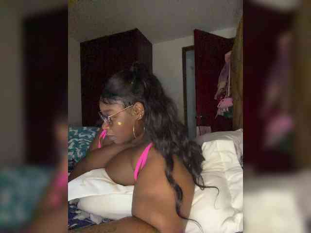Chantellexoti webcam
