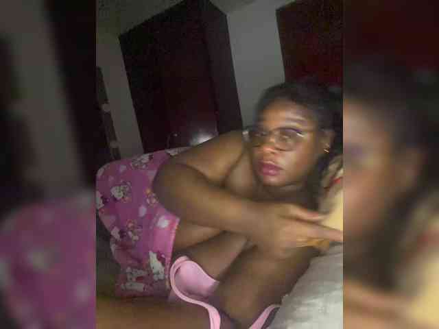 Chantellexoti webcam