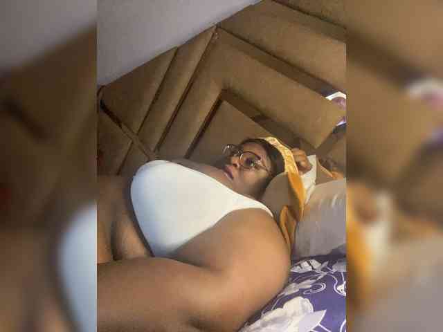Chantellexoti webcam