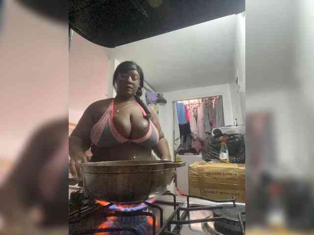 Chantellexoti webcam