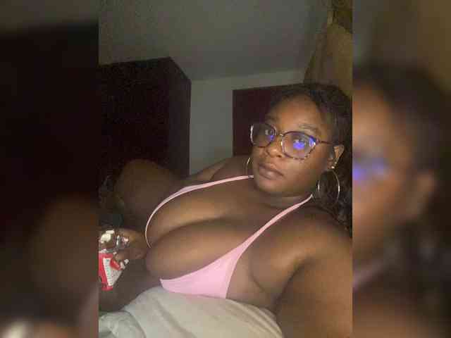 Chantellexoti webcam