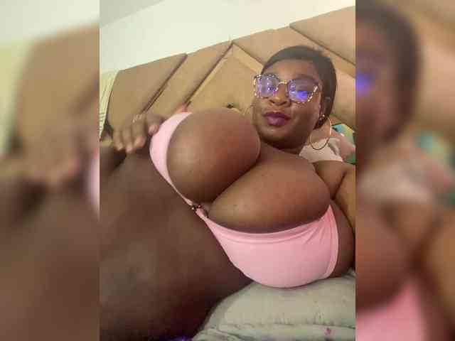 Chantellexoti webcam