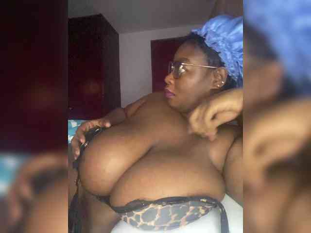 Chantellexoti webcam