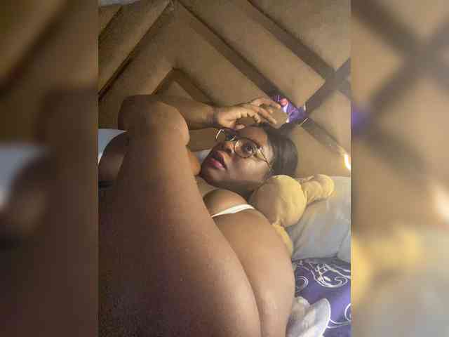 Chantellexoti webcam