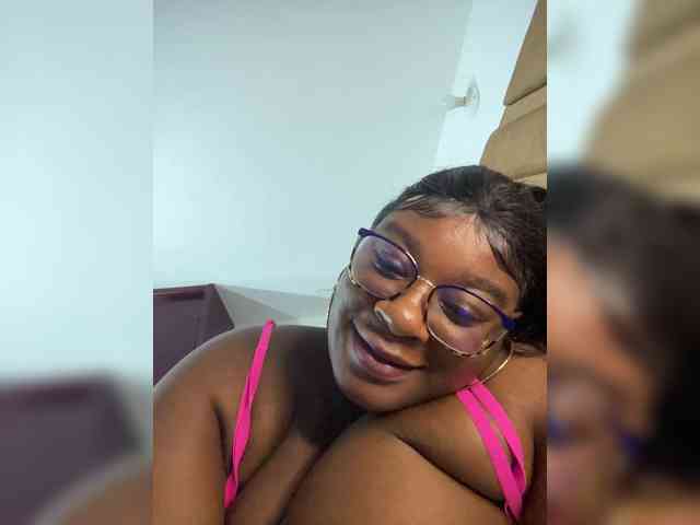 Chantellexoti webcam