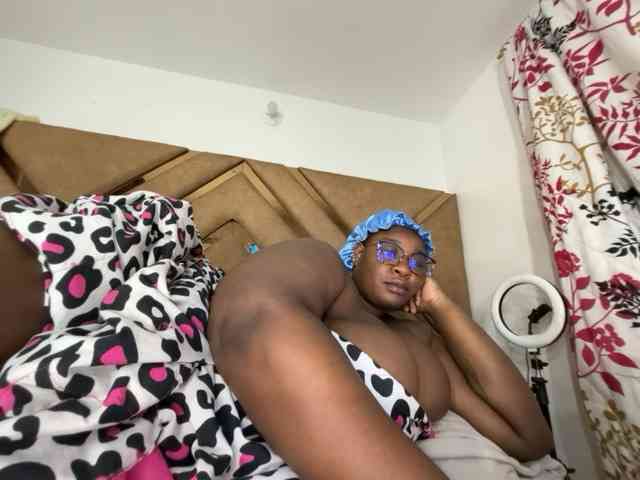 Chantellexoti webcam