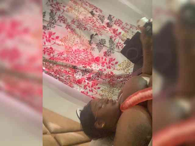 Chantellexoti webcam