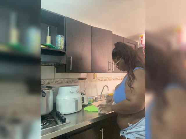 Chantellexoti webcam