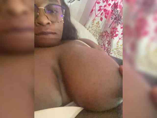 Chantellexoti webcam