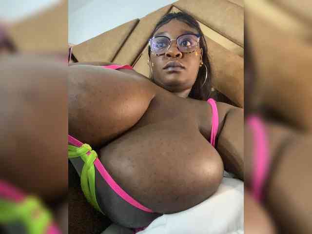Chantellexoti webcam