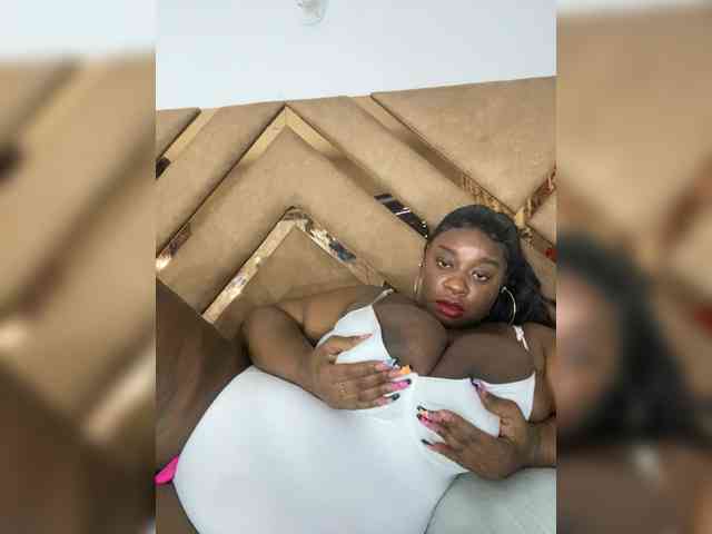 Chantellexoti webcam