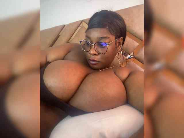 Chantellexoti webcam