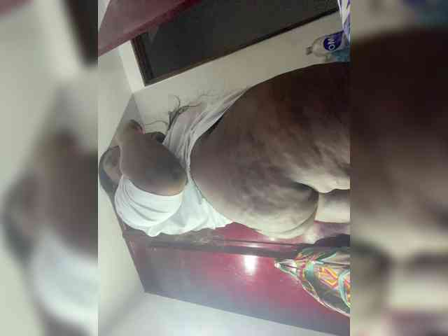 Chantellexoti webcam