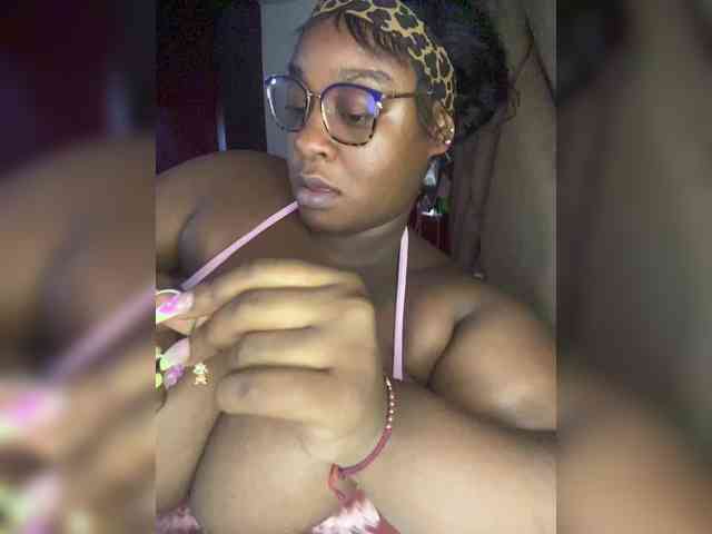 Chantellexoti webcam