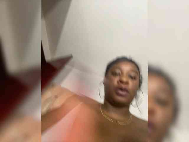 Chantellexoti webcam