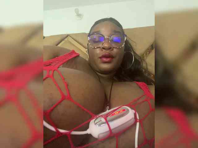 Chantellexoti webcam