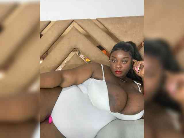 Chantellexoti webcam