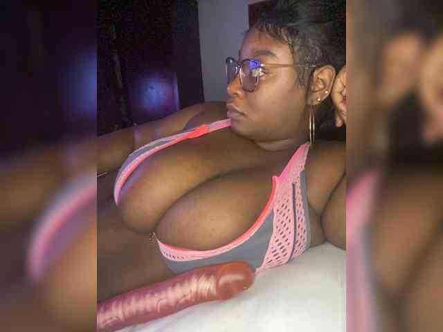 Chantellexoti webcam