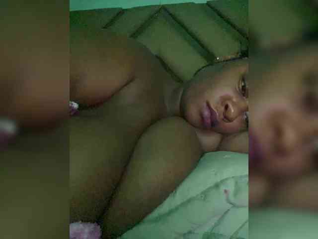 Chantellexoti webcam