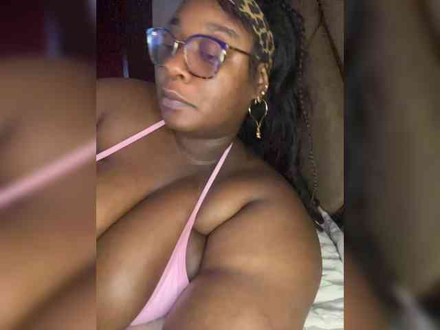 Chantellexoti webcam