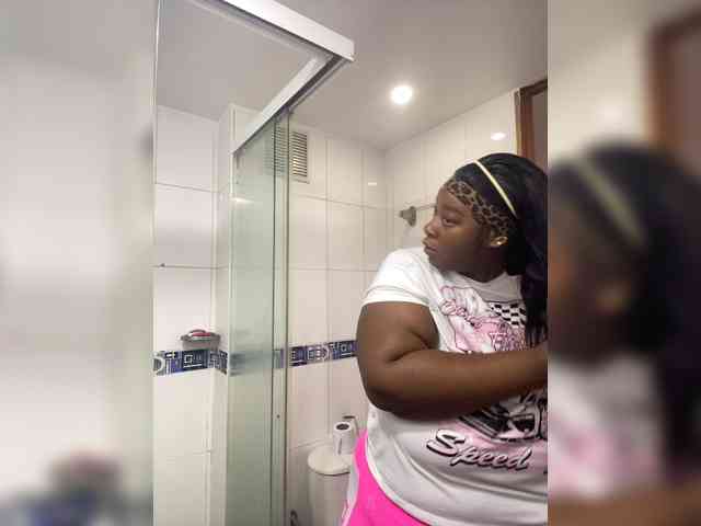 Chantellexoti webcam