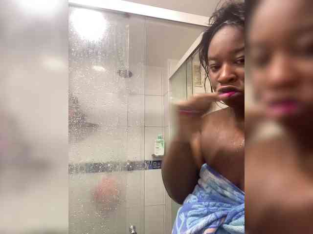 Chantellexoti webcam