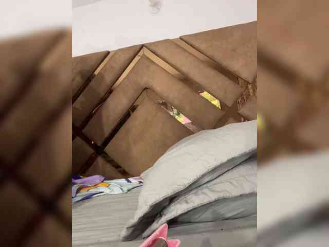 Chantellexoti webcam