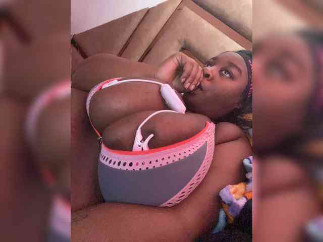 Chantellexoti webcam