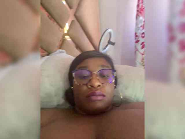 Chantellexoti webcam