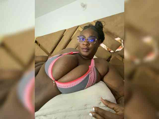 Chantellexoti webcam