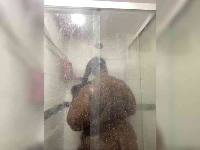 Chantellexoti webcam
