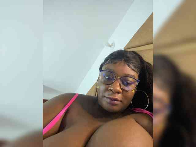 Chantellexoti webcam