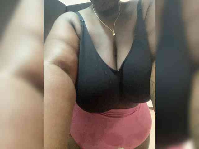 Chantellexoti webcam
