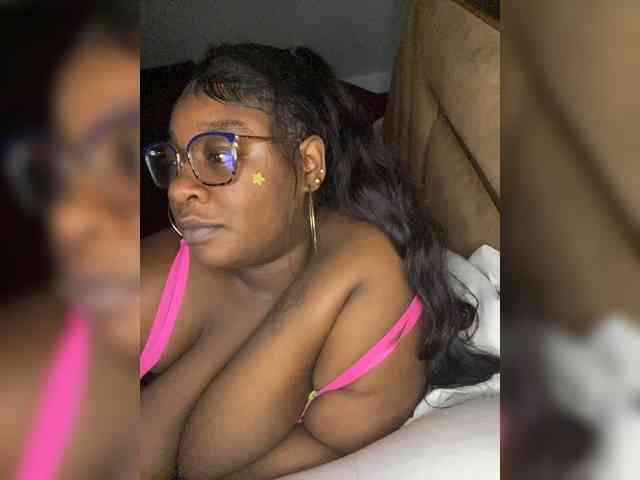 Chantellexoti webcam